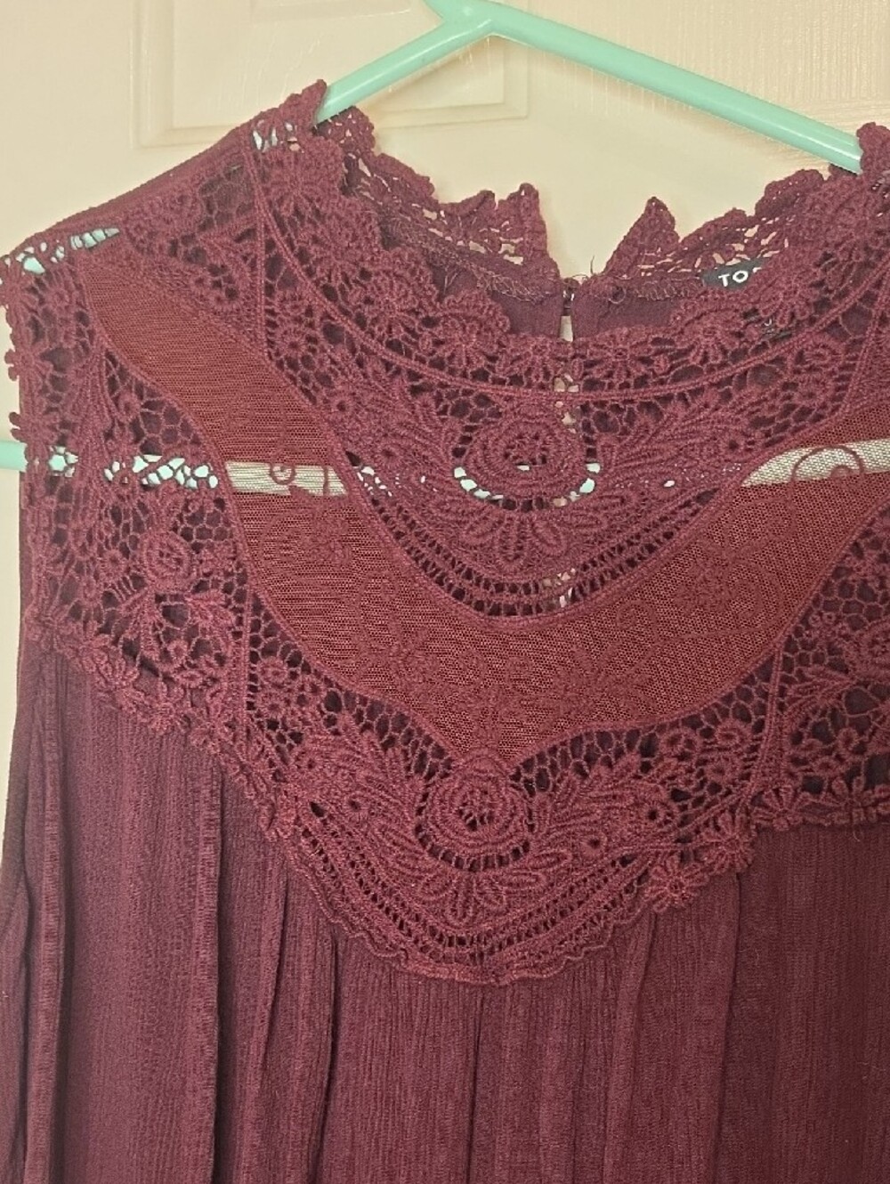 torrid Plum Crochet Yoke Sleeveless Camisole - Picture 2 of 5